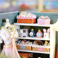 DIY Miniature Lil Sewing Room