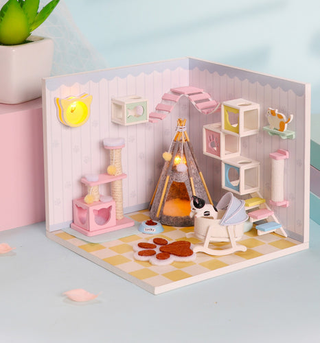 DIY Miniature Kitty's Playroom