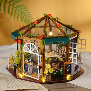DIY Miniature Garden Cafe