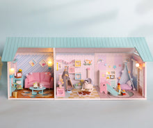 DIY Miniature Kitty's Playroom